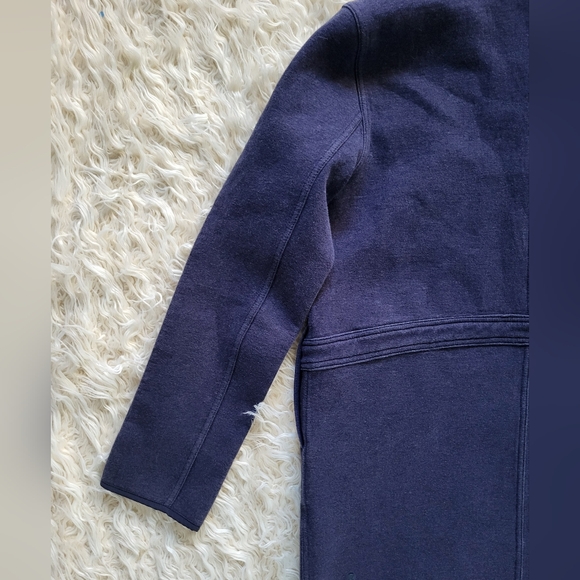 LULULEMON | City Bound Snap Button Close Strap Hooded Reversible jacket - Picture 9 of 15